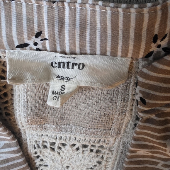 Striped Lace Detail Blouse - Picture 4 of 8